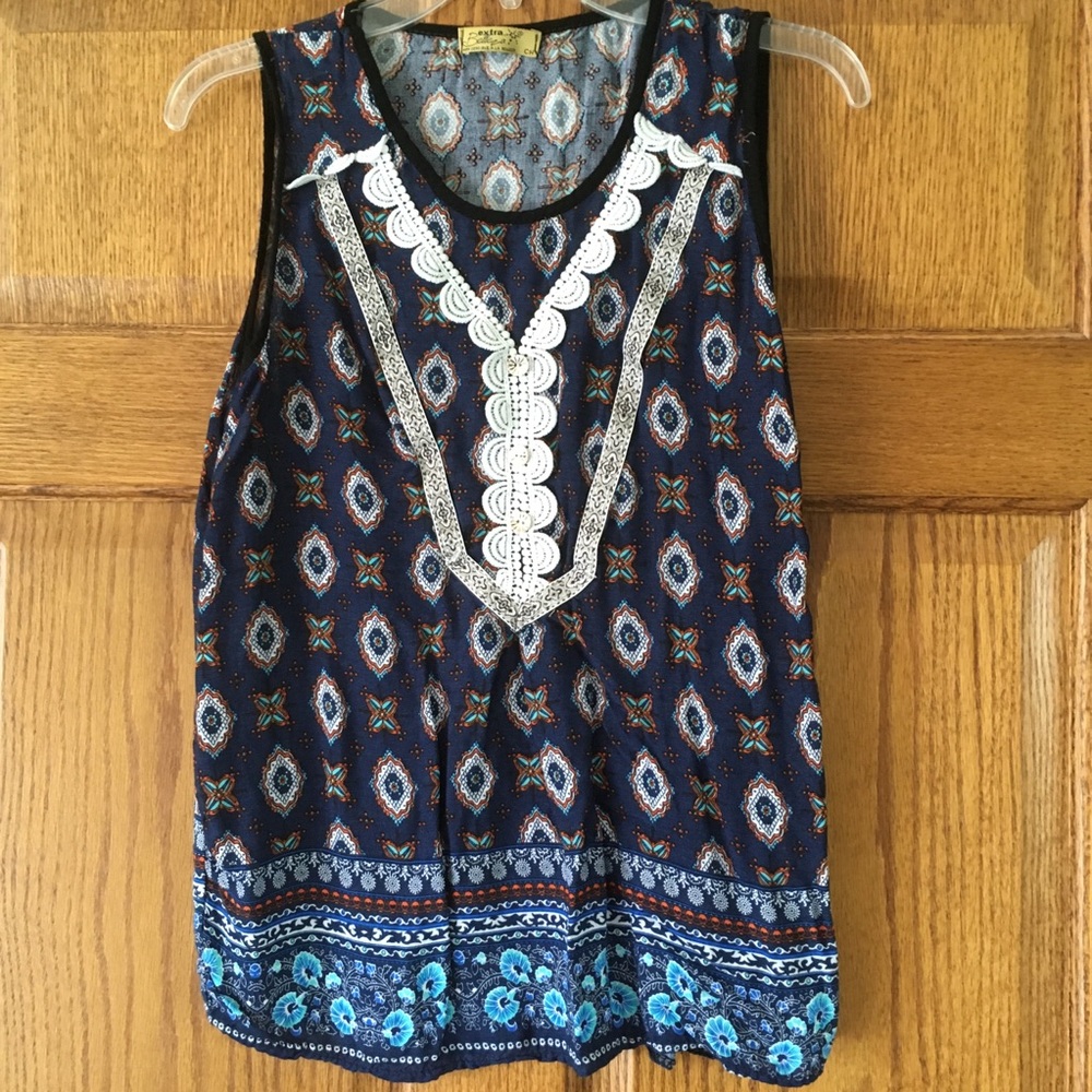 5/$15 Casual Extra Belleza Tank Top CH (Small) (BUNDLE ONLY)